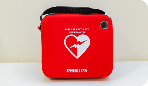 AED（自動体外式除細動器）